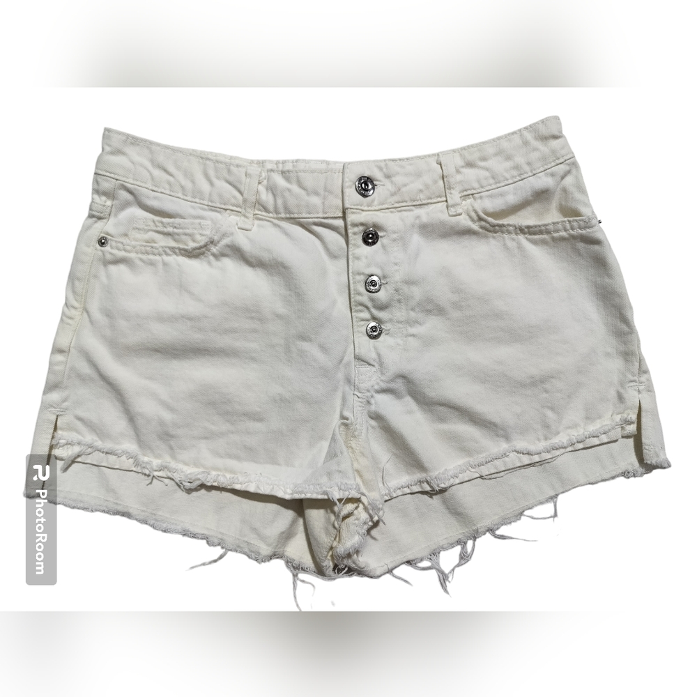 Zara ivory‎ denim shorts women's high waist distressed button jeans short size 6